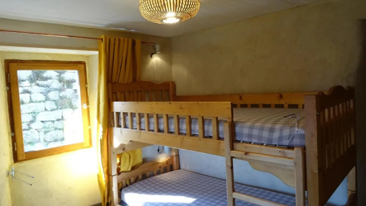 Holiday home Gite De Chapeleche Les Glycines Gluiras