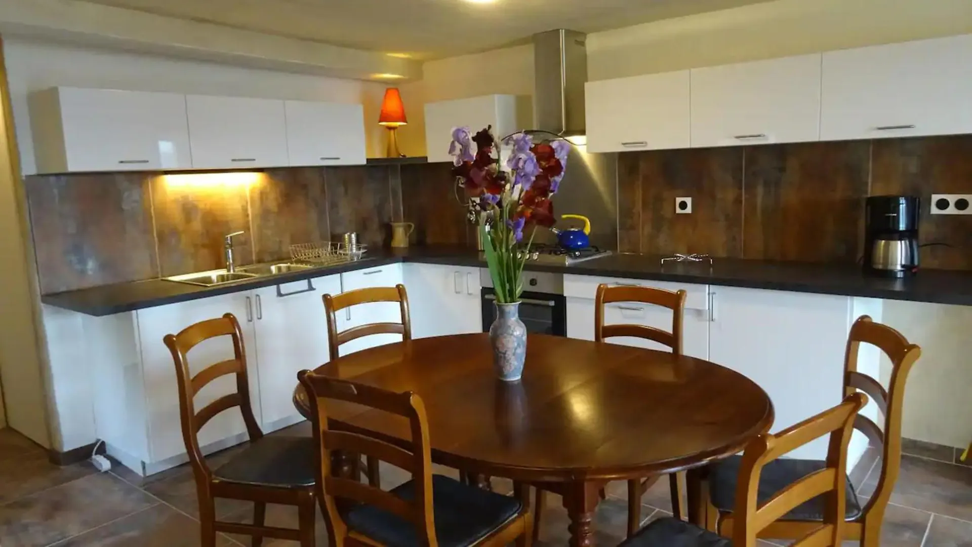 Holiday home Gite De Chapeleche Les Glycines Gluiras