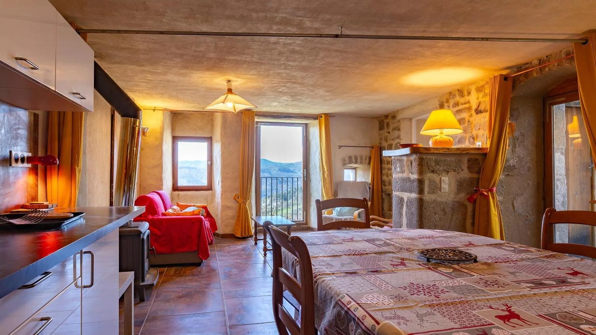 Holiday home Gite De Chapeleche Les Glycines Gluiras