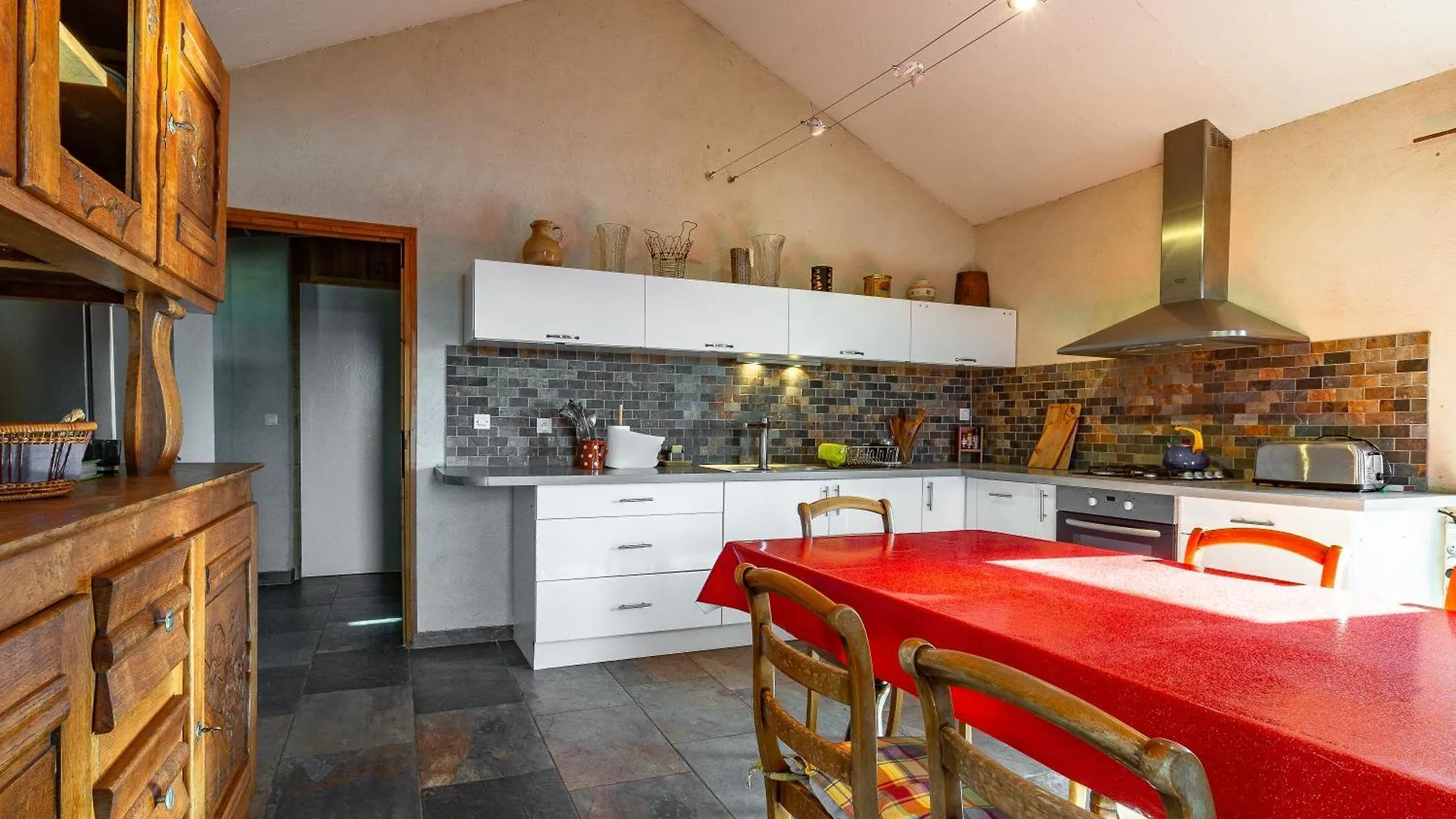 Holiday home Gite De Chapeleche Les Glycines Gluiras